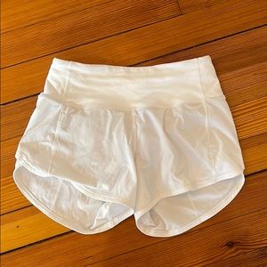 Lululemon white speed up shorts 4”